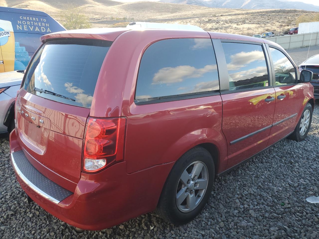 2013 Dodge Caravan - Image 3