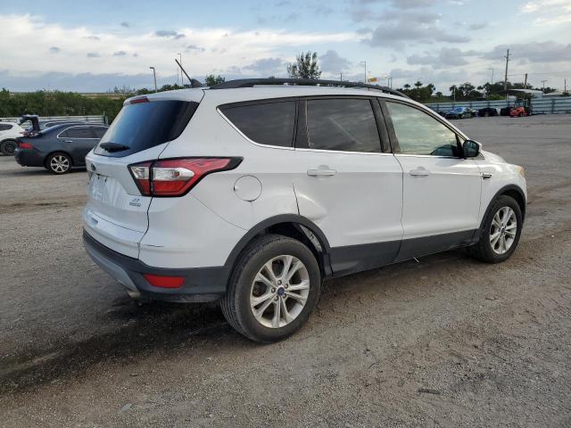  FORD ESCAPE 2018 Белый