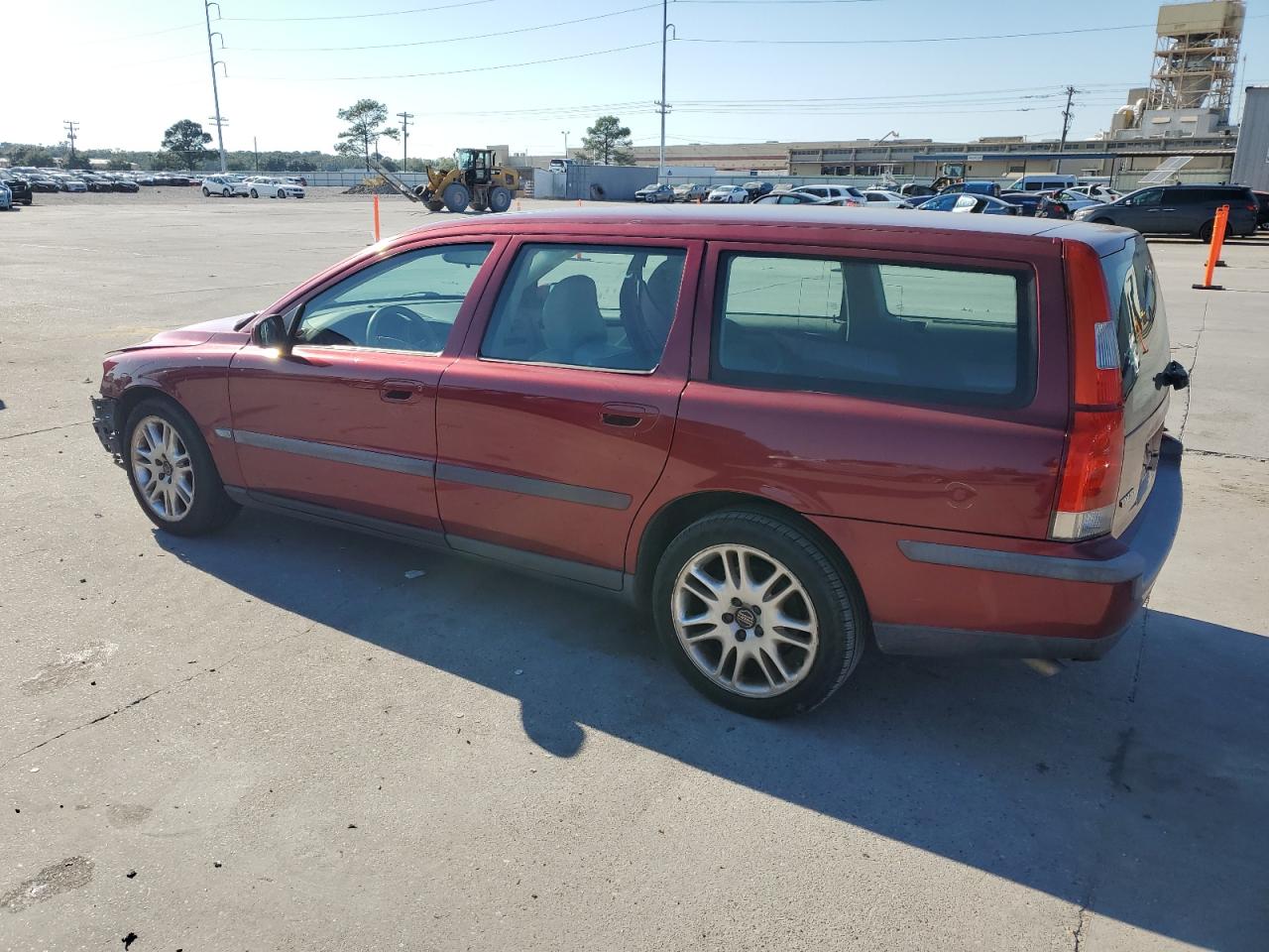 2004 Volvo V70 - Image 2