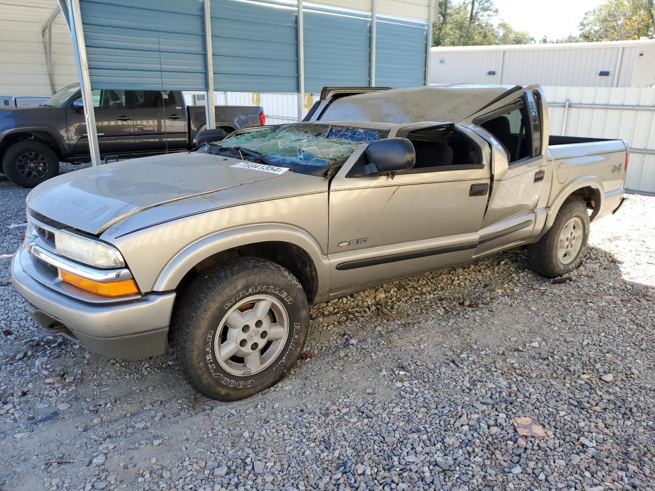 2003 Chevrolet S-10 Pickup - Image 1