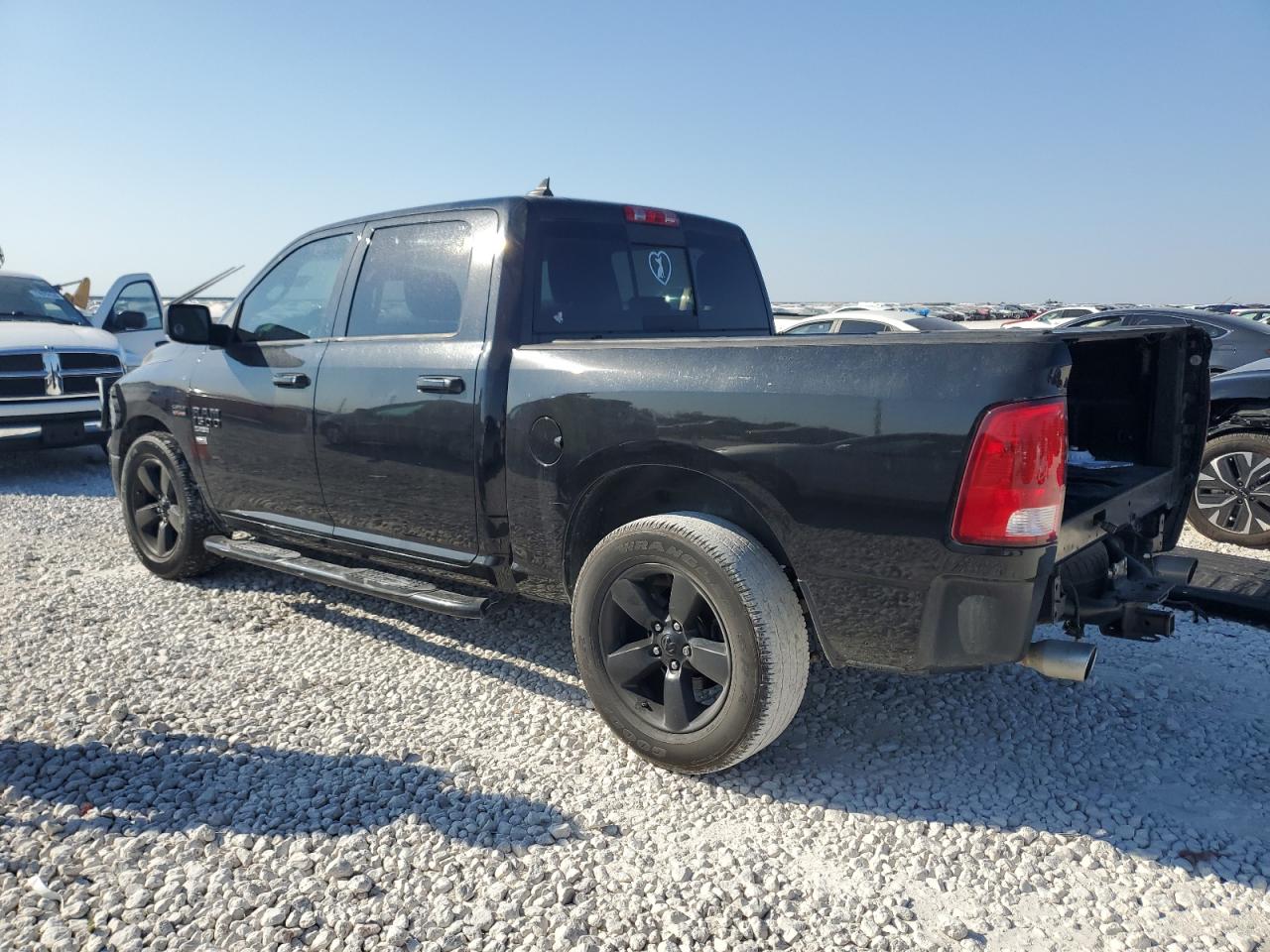 2019 RAM 1500 - Image 2