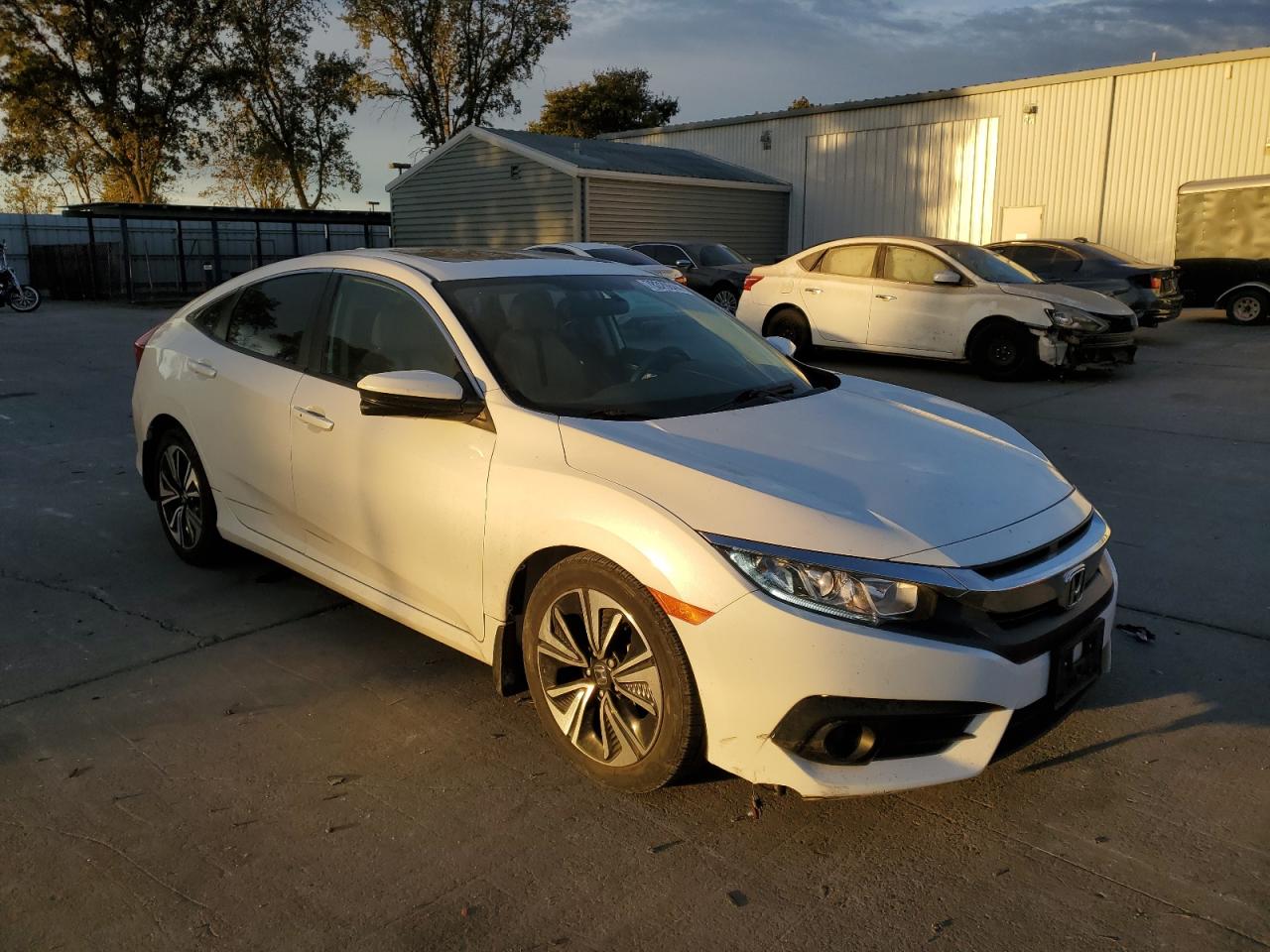 2017 Honda Civic - Image 4