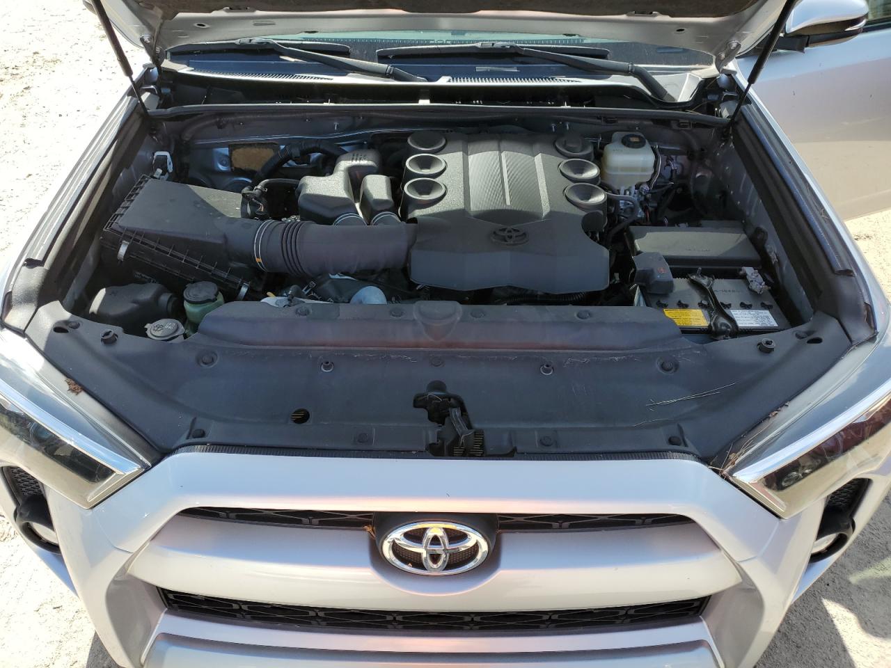 JTEBU5JR0K5688218 2019 Toyota 4Runner Sr5