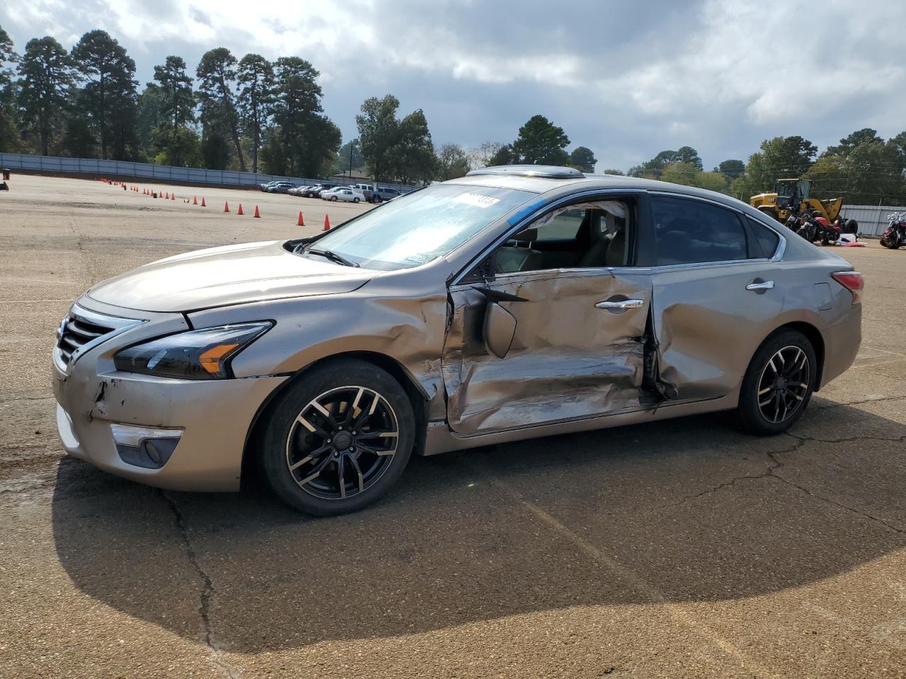 2014 Nissan Altima - Image 1