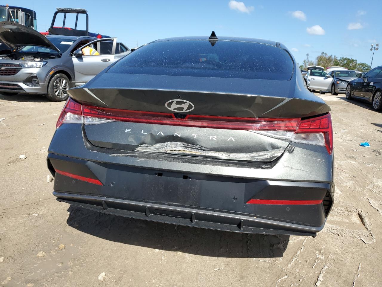 2024 Hyundai Elantra Limited VIN: KMHLP4DG2RU661649 Lot: 76739294