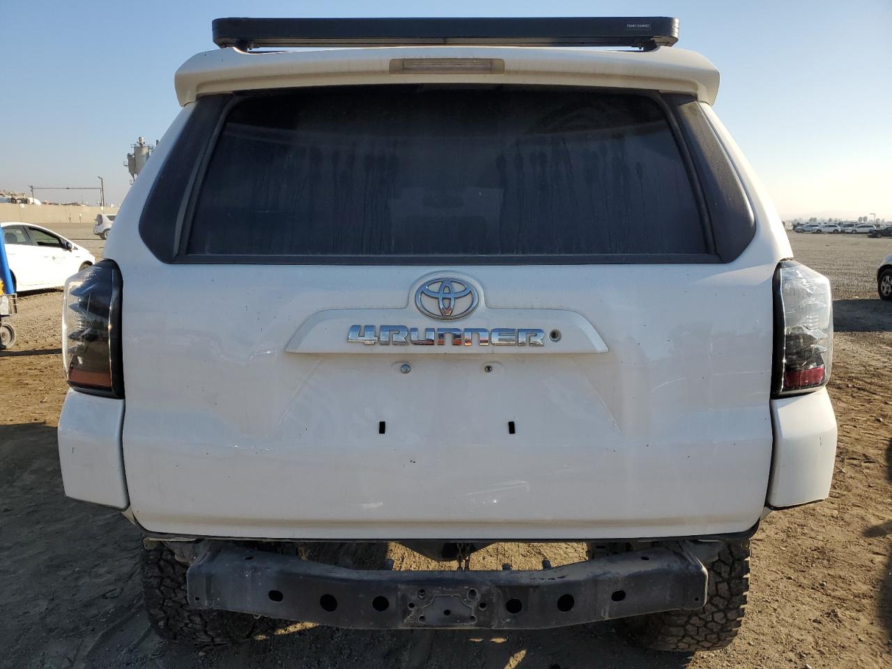 JTEBU5JRXK5720916 2019 Toyota 4Runner Sr5