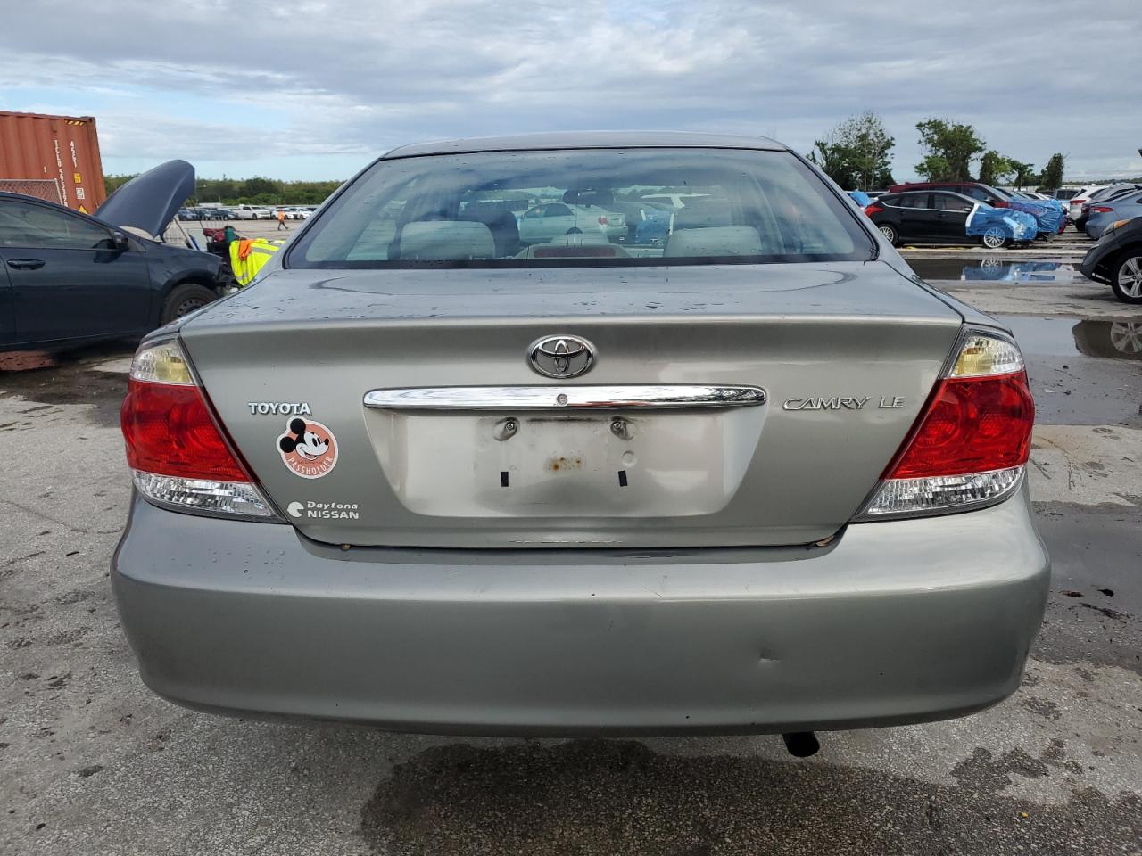 4T1BE32K85U974833 2005 Toyota Camry Le