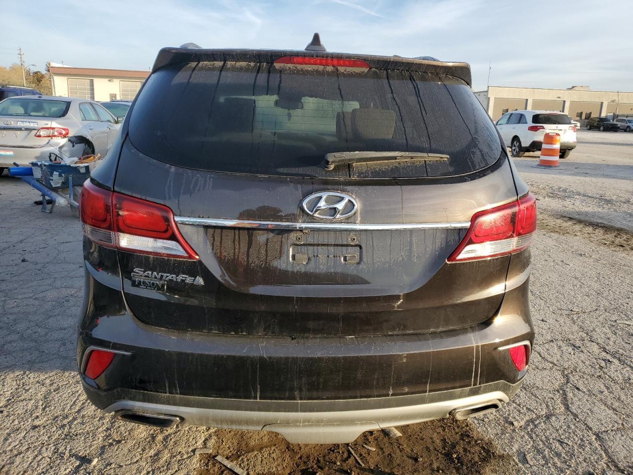 2017 Hyundai Santa Fe Se VIN: KM8SM4HF5HU201860 Lot: 77799404