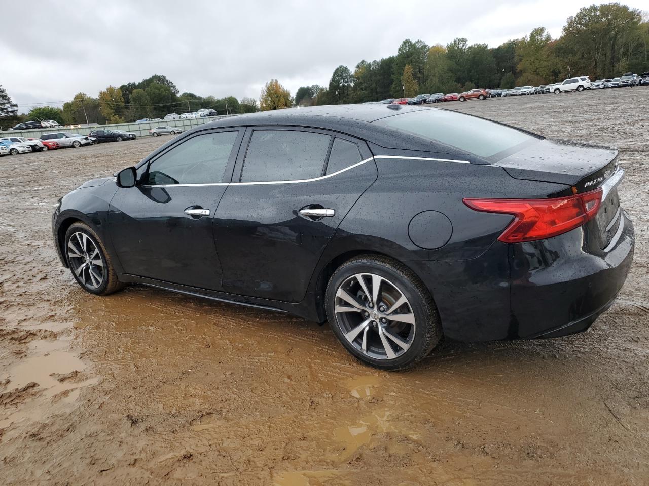 2017 Nissan Maxima - Image 2