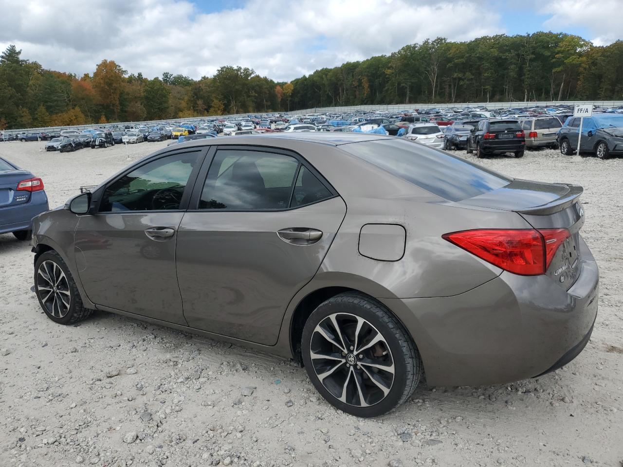 2T1BURHE1KC169714 2019 TOYOTA COROLLA - Image 2