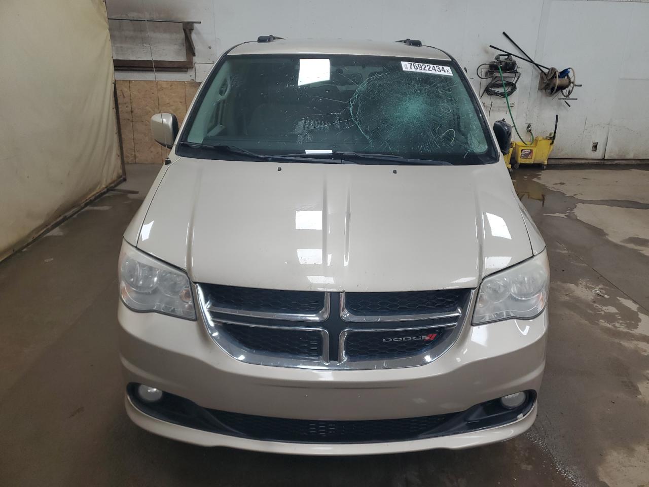 2013 Dodge Caravan - Image 5