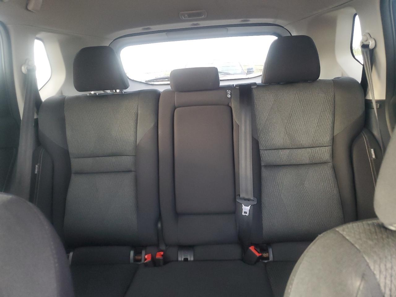 2024 Nissan Rogue - Image 10