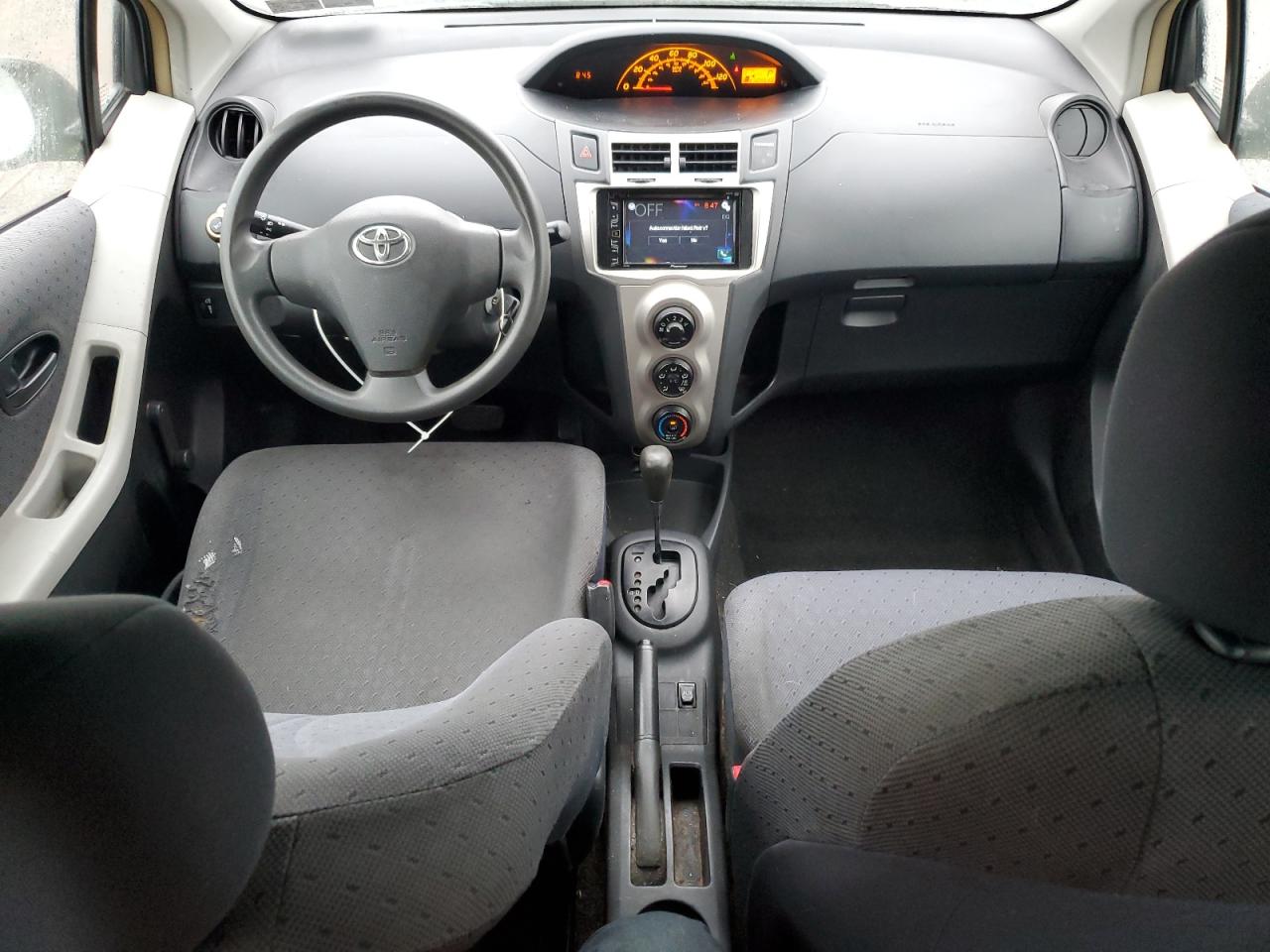 2009 Toyota Yaris - Image 8