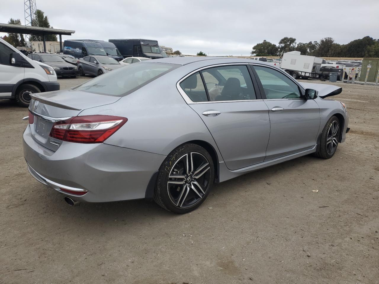 2017 Honda Accord - Image 3