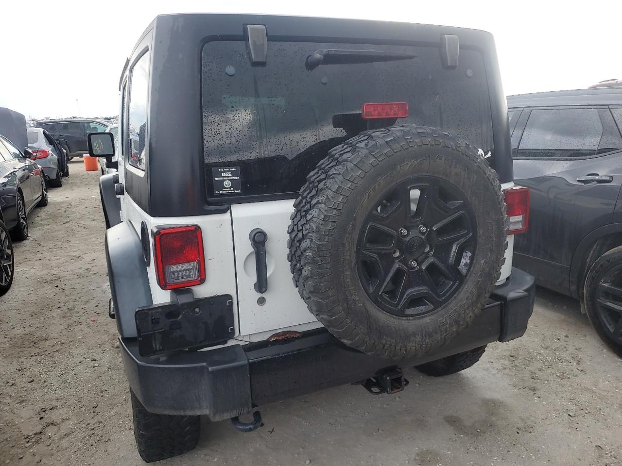 2014 Jeep Wrangler Unlimited Sport VIN: 1C4BJWDG2EL284222 Lot: 77943124