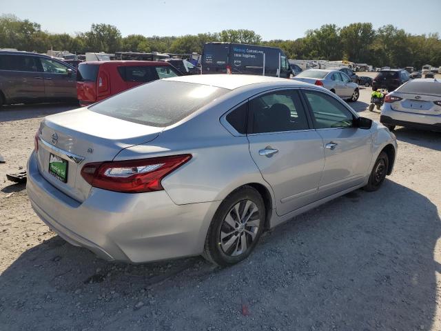  NISSAN ALTIMA 2018 Srebrny