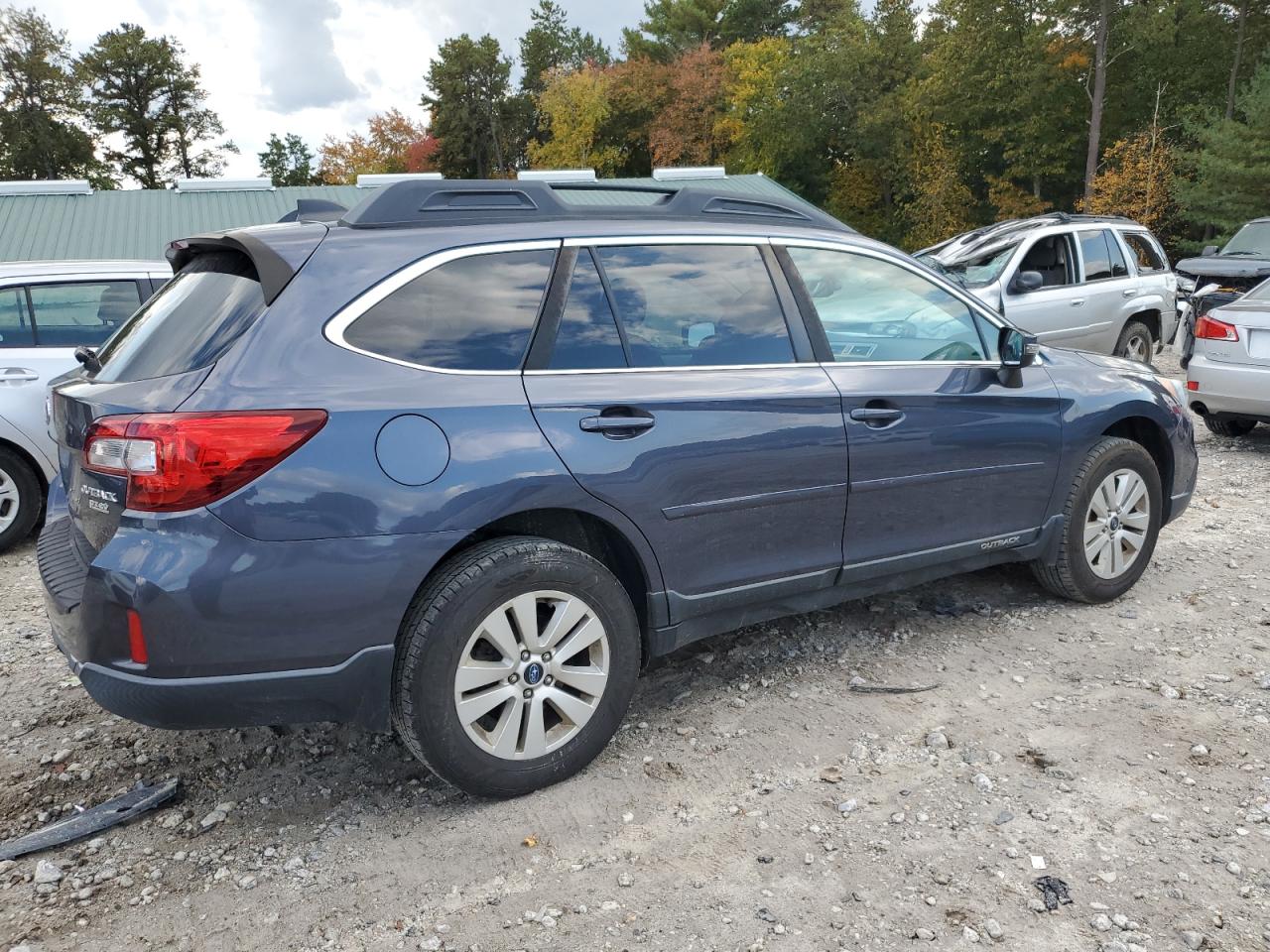 4S4BSAFCXH3413074 2017 Subaru Outback 2.5I Premium