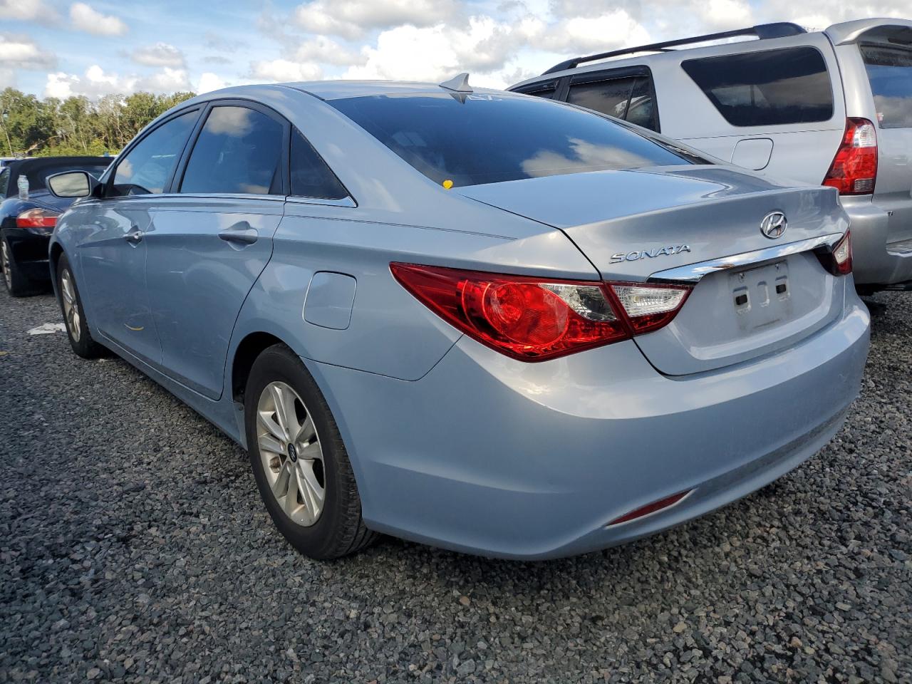 2013 Hyundai Sonata - Image 2