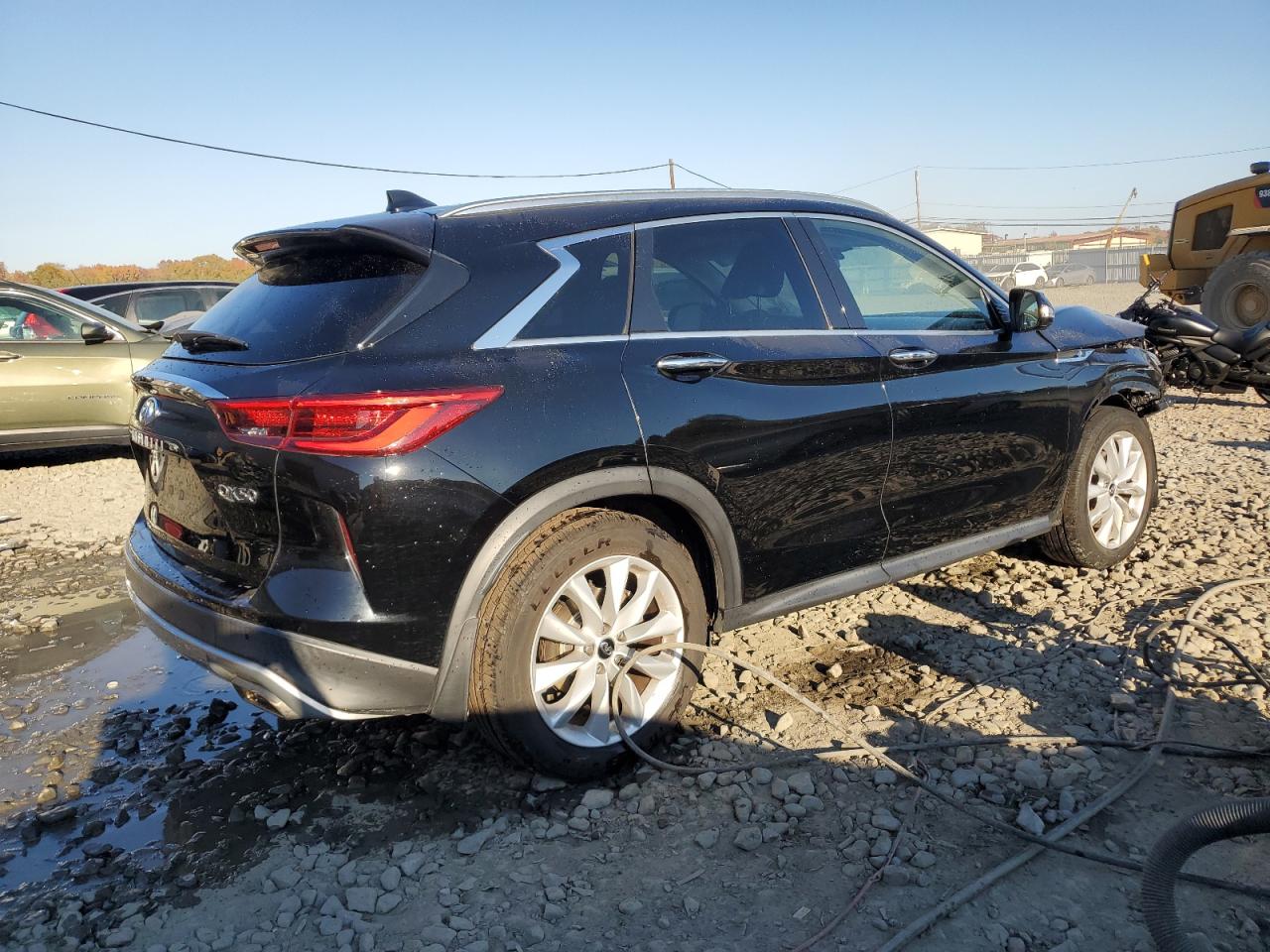 2019 Infiniti QX50 - Image 3