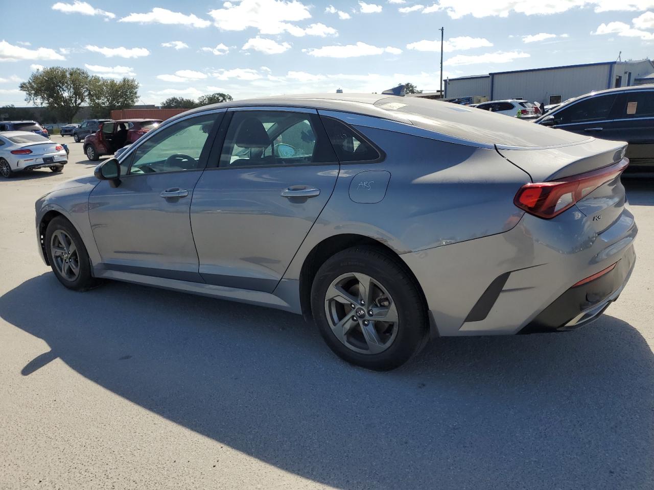 2021 Kia K5 - Image 2