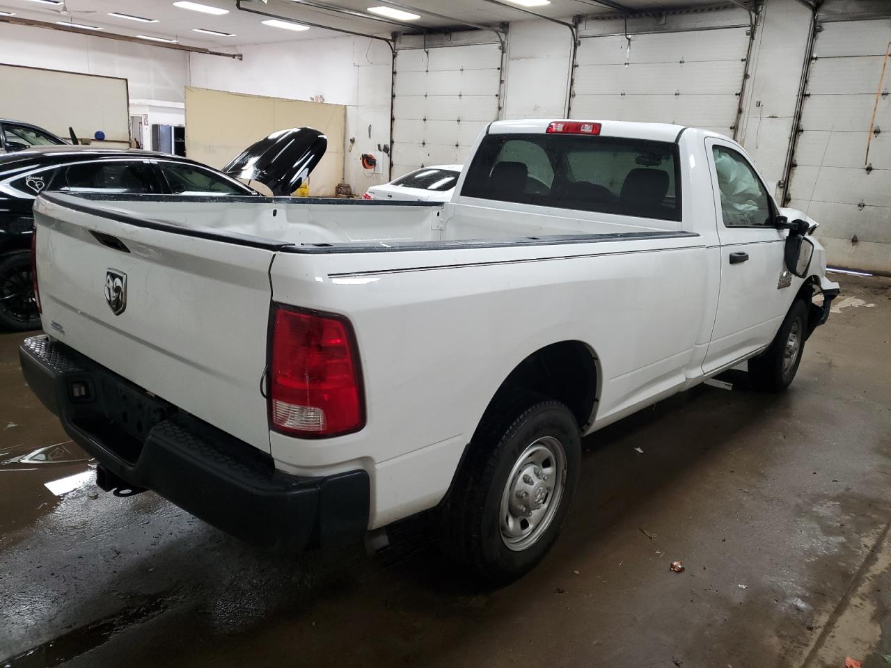 2017 RAM 2500 - Image 3