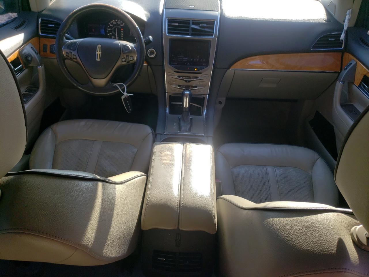 2013 Lincoln MKX - Image 8