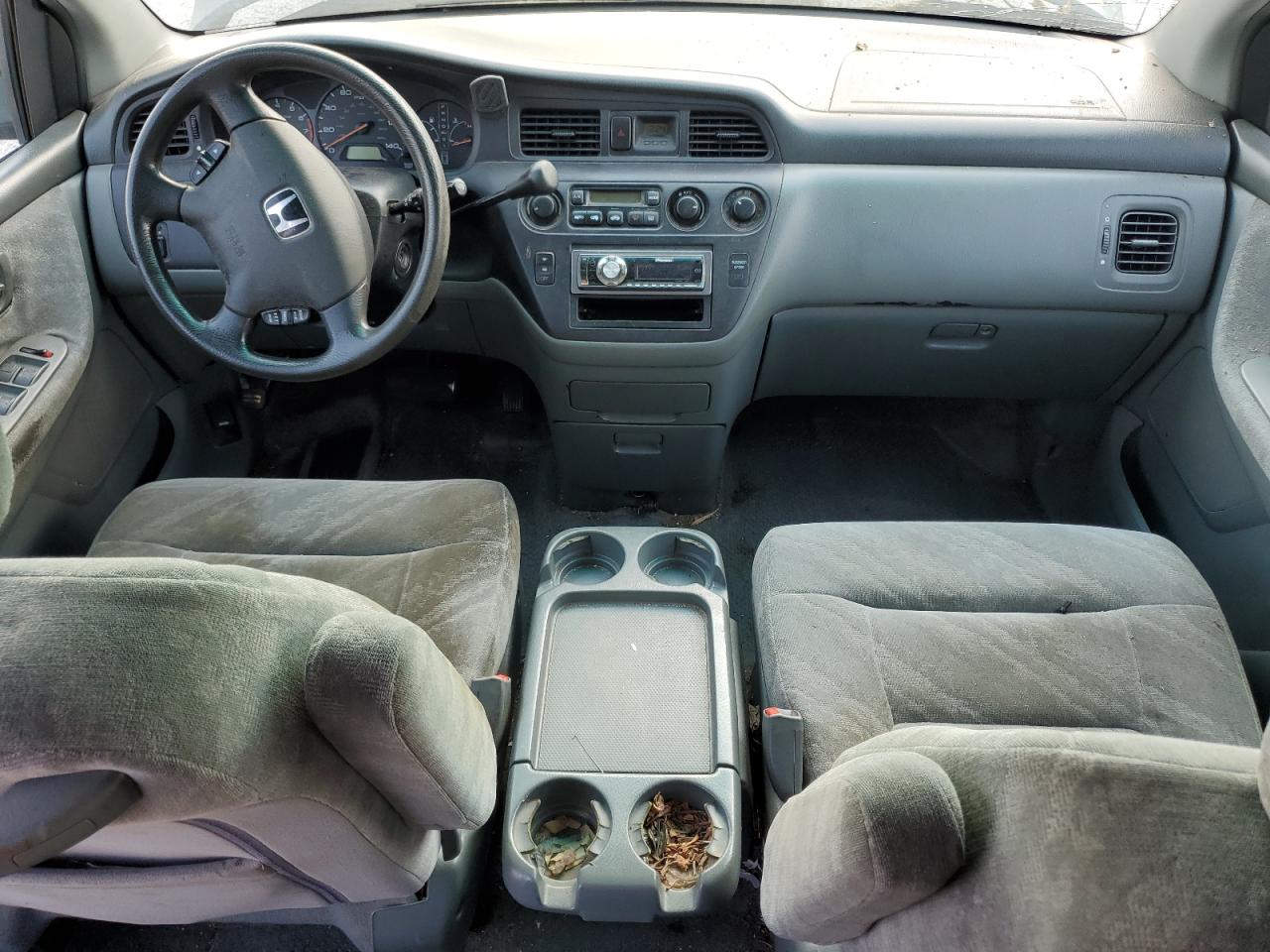 2004 Honda Odyssey - Image 8