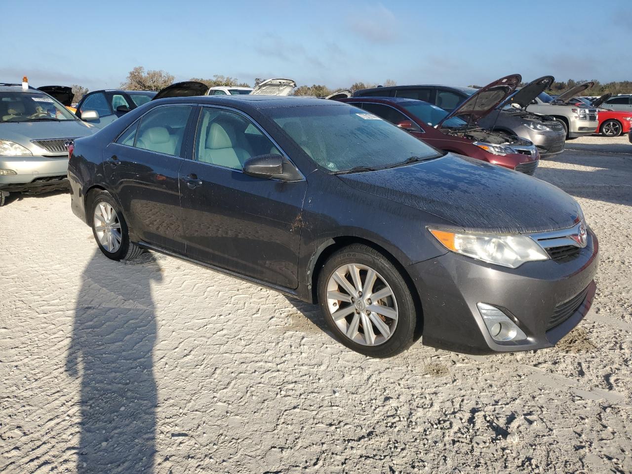 VIN 4T4BF1FKXDR308069 2013 TOYOTA CAMRY no.4