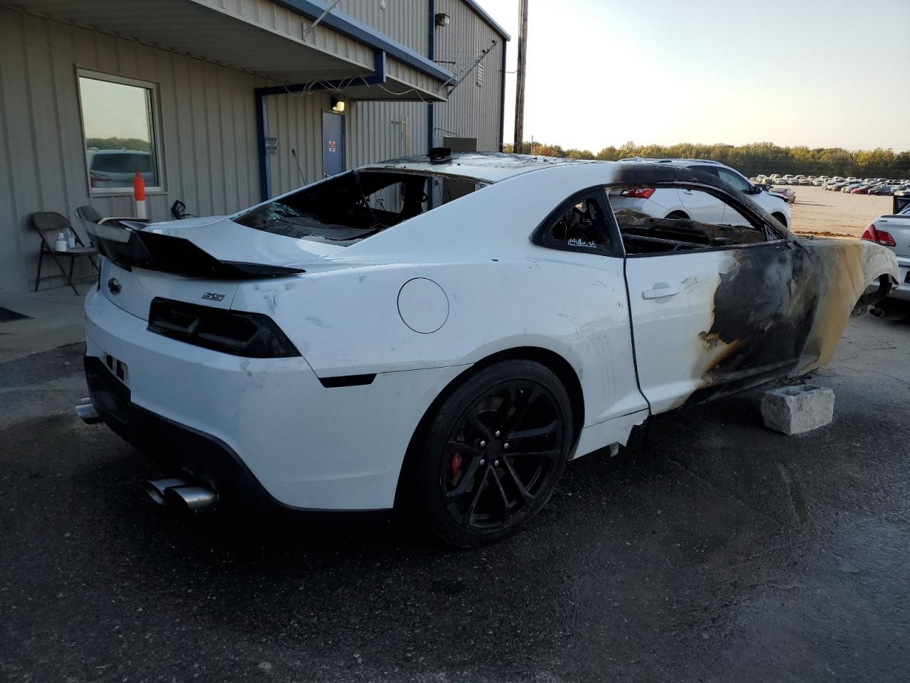 2015 Chevrolet Camaro - Image 3