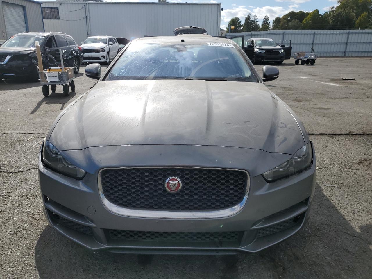 VIN SAJAD4BG9HA958278 2017 JAGUAR XE no.5