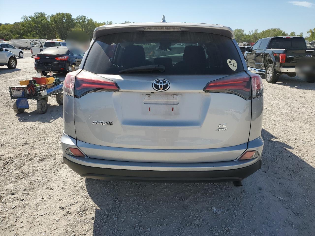 2T3BFREV0HW630463 2017 Toyota Rav4 Le