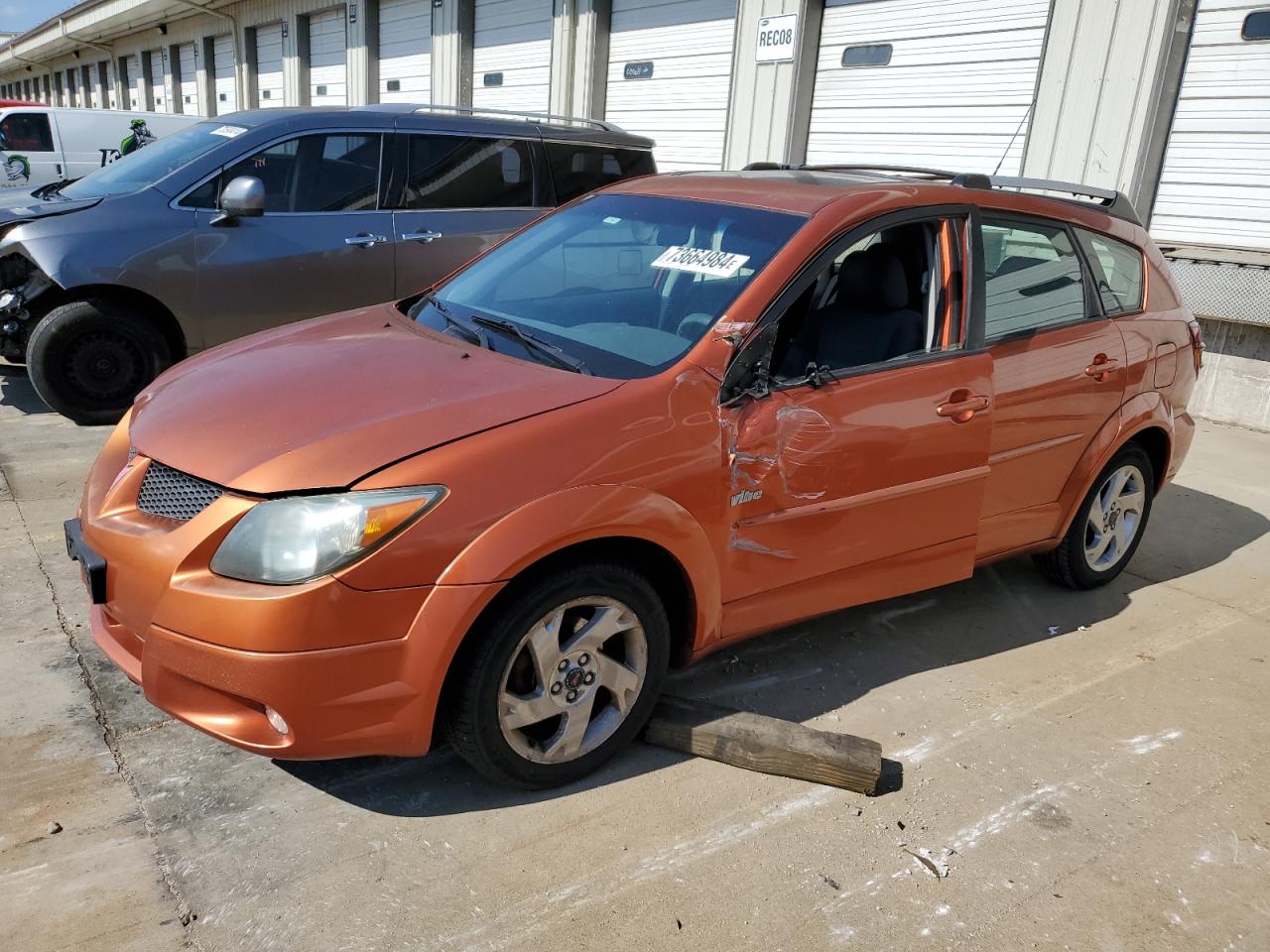 2004 Pontiac Vibe - Image 1