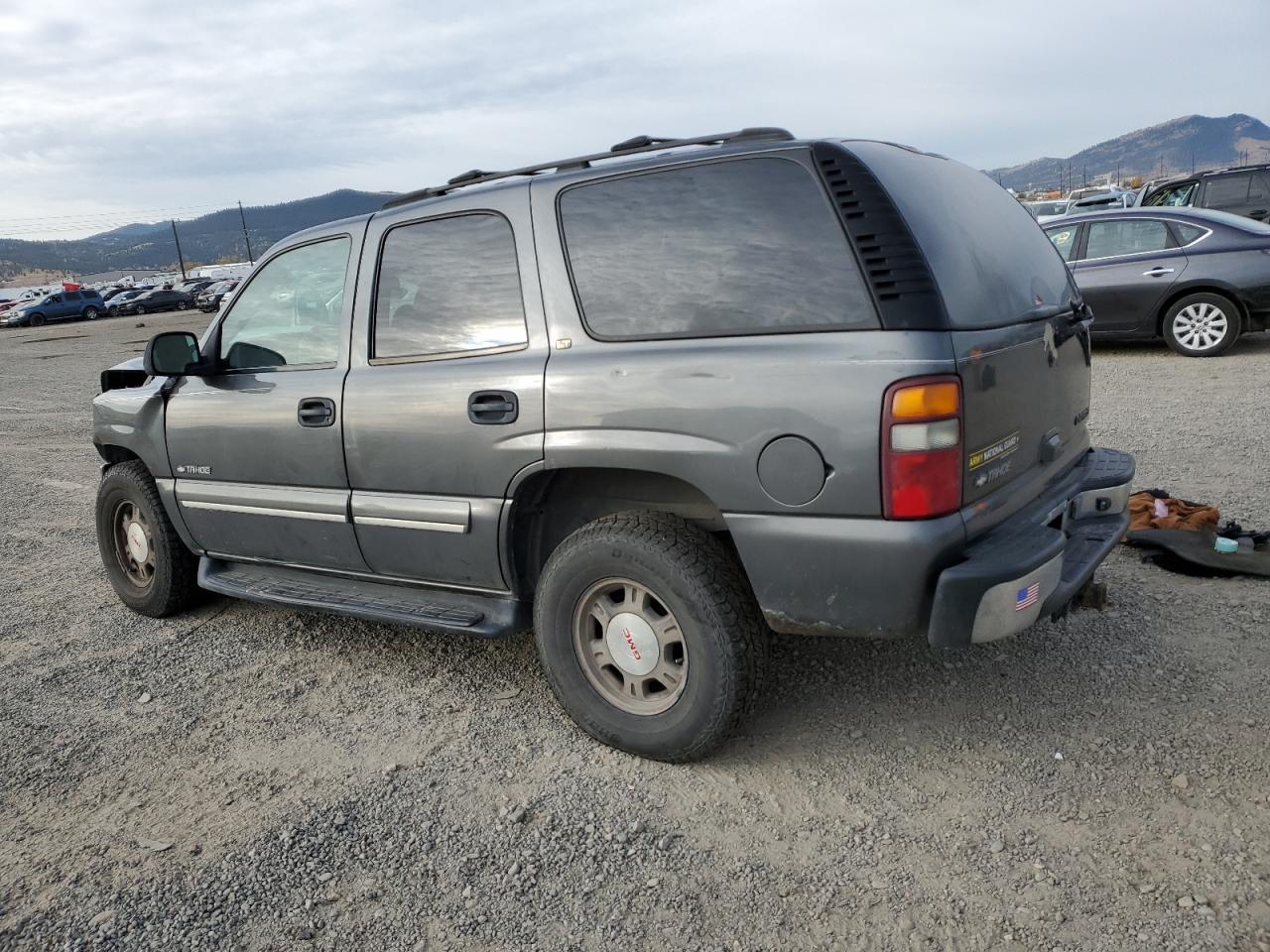 2001 Chevrolet Tahoe - Image 2