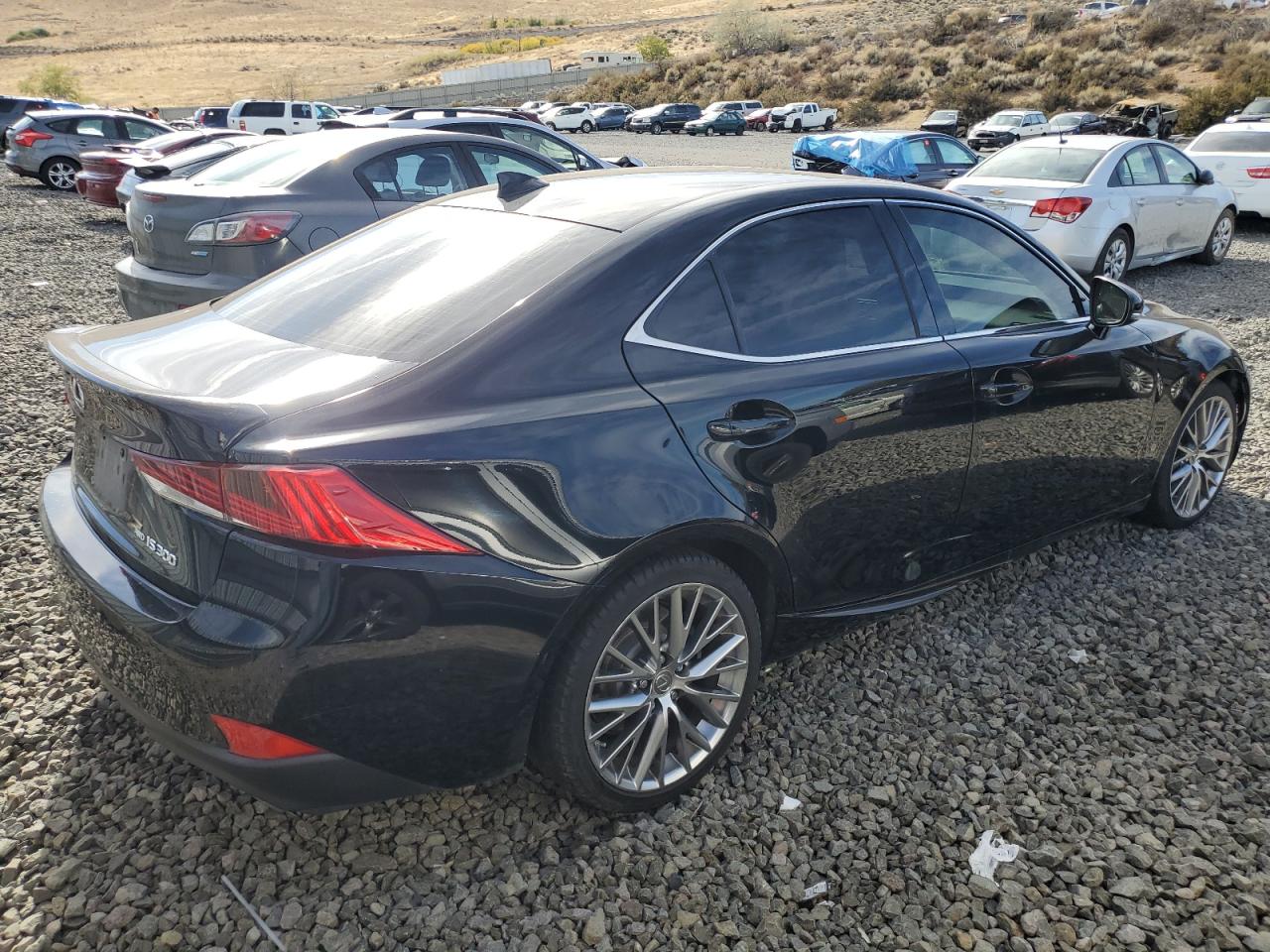 2018 Lexus IS - Image 3