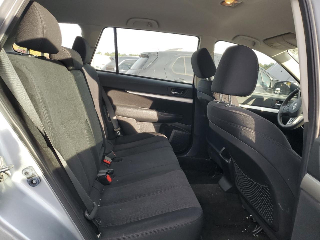 2013 Subaru Outback - Image 11