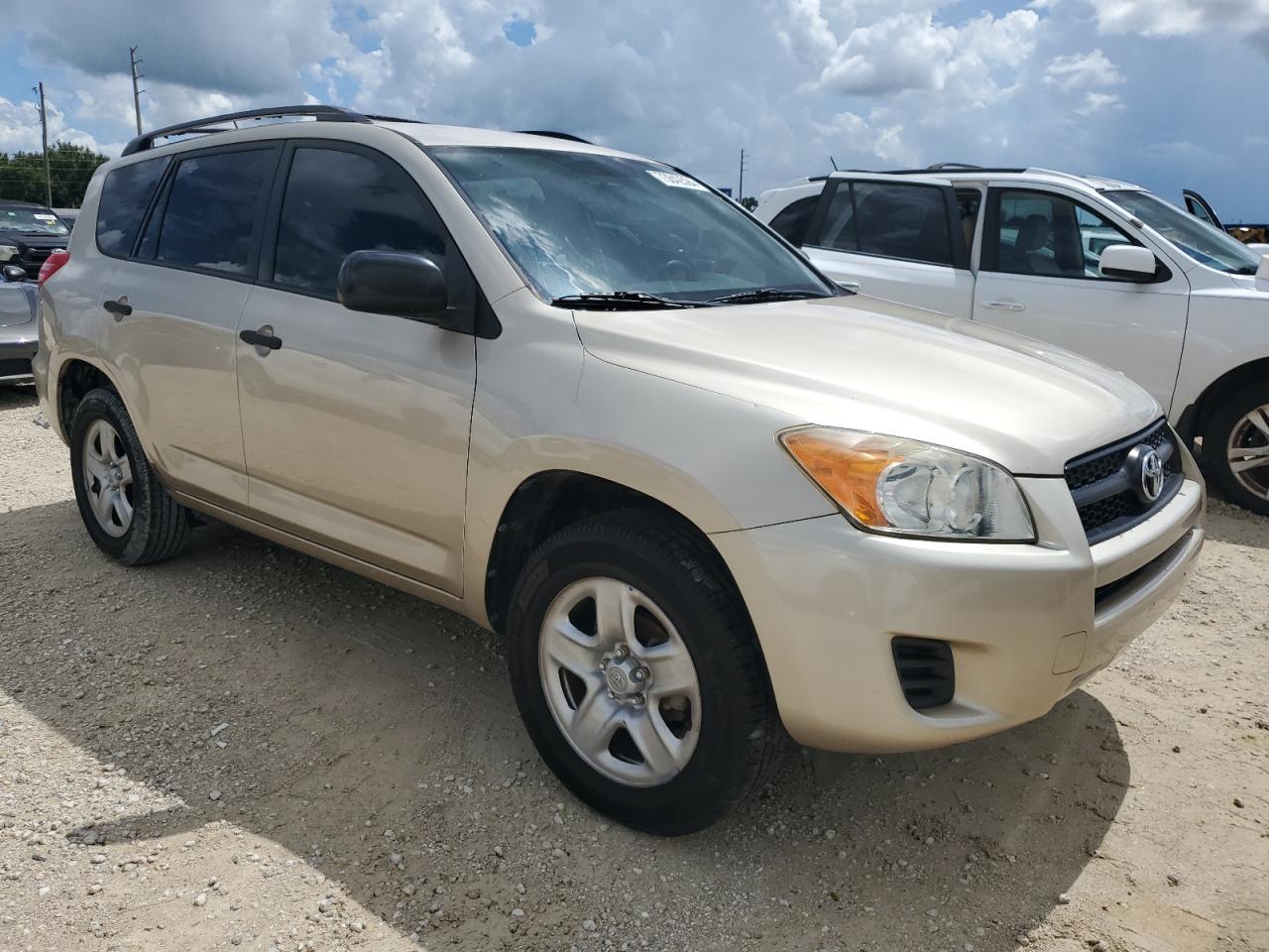 2010 Toyota RAV 4 - Image 4