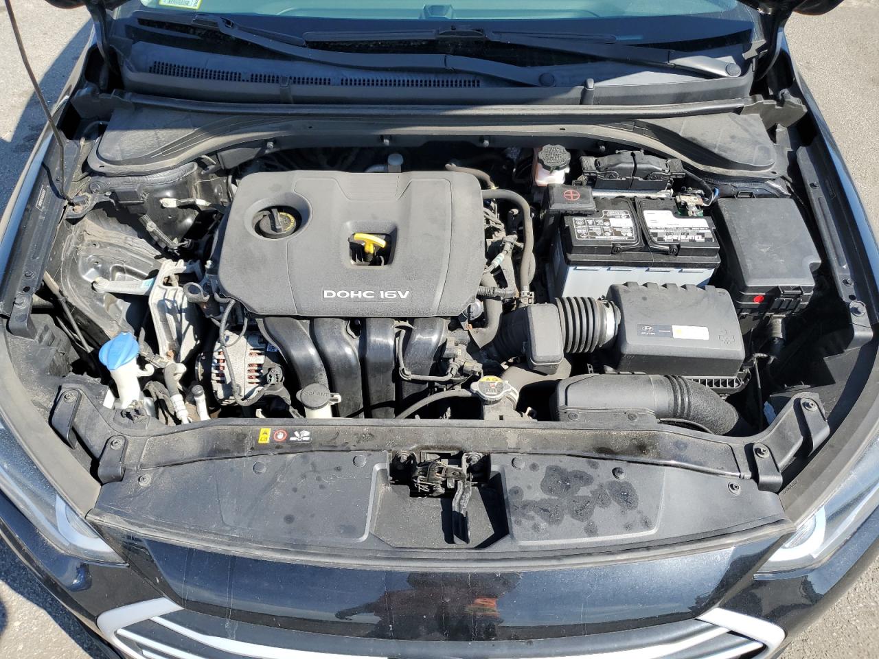 2018 Hyundai Elantra - Image 11