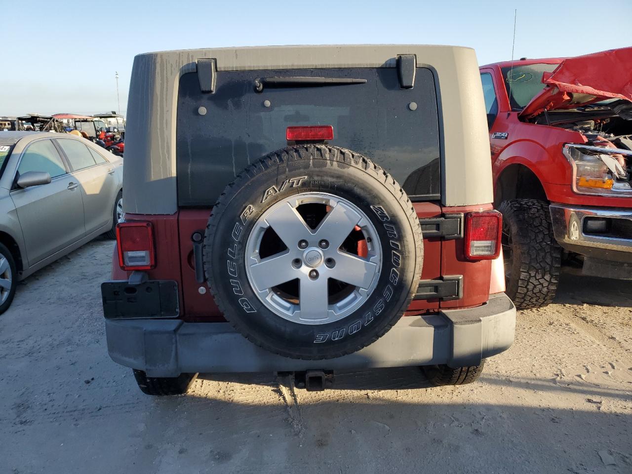 2007 Jeep Wrangler Sahara VIN: 1J8GB59177L116671 Lot: 74841894