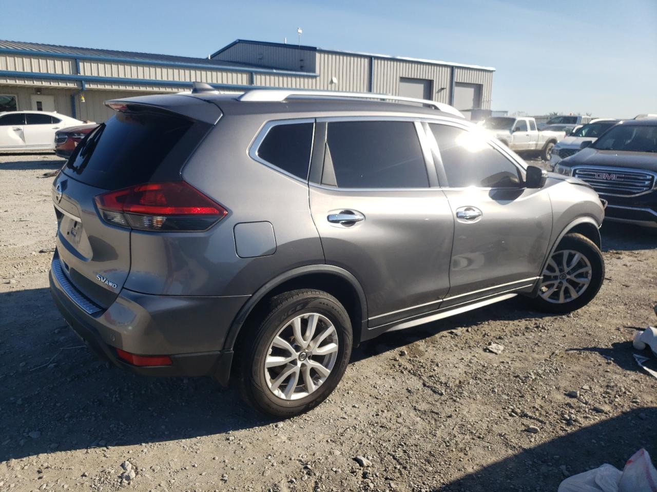 2020 Nissan Rogue - Image 3