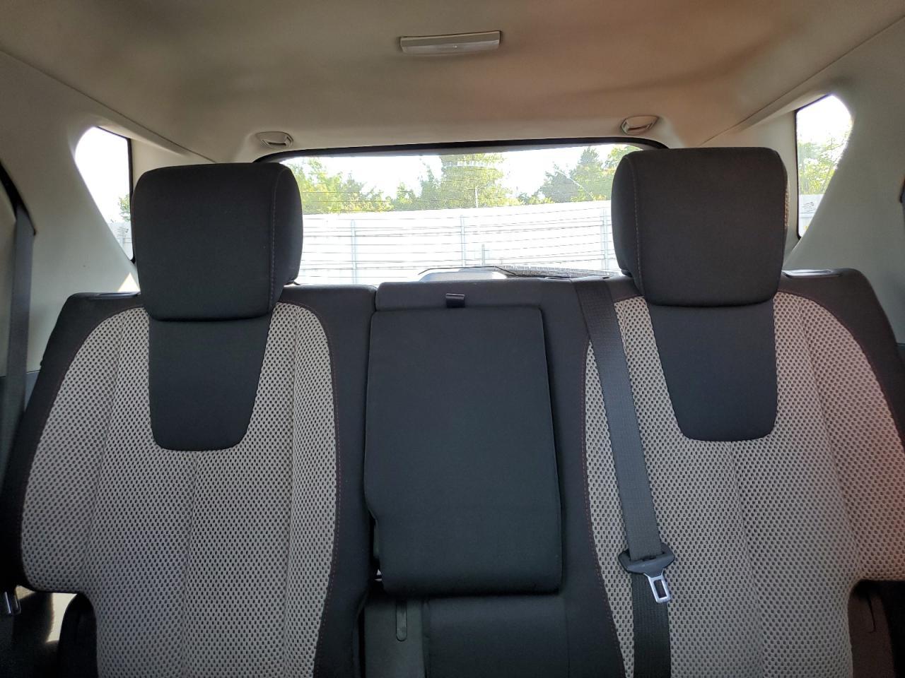 2010 Chevrolet Equinox - Image 10