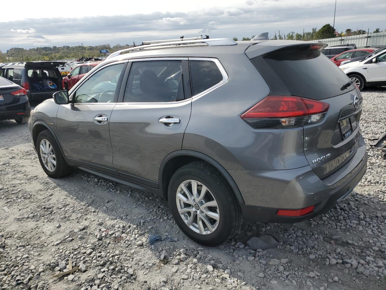 2020 Nissan Rogue - Image 2