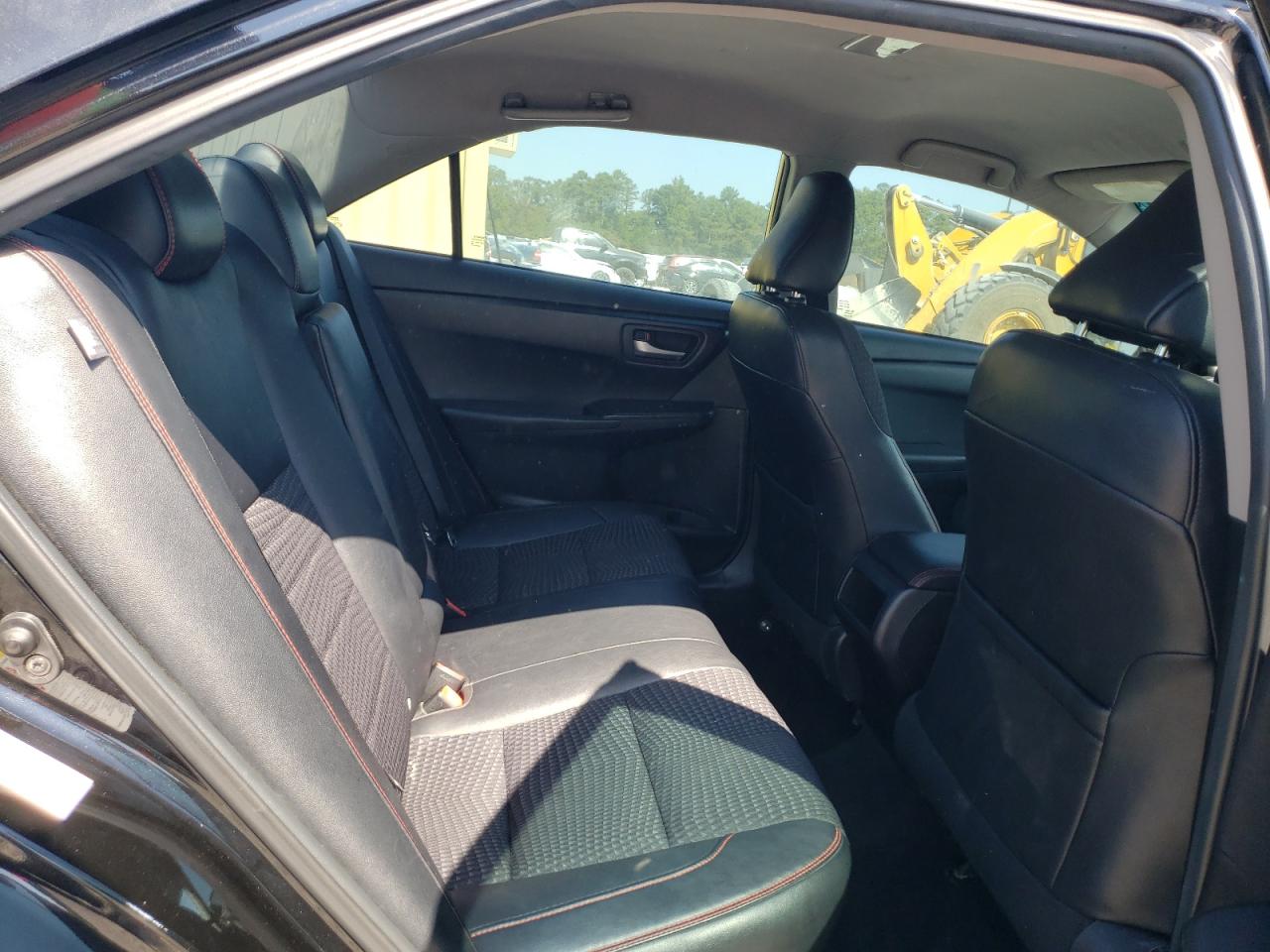 2015 Toyota Camry - Image 10