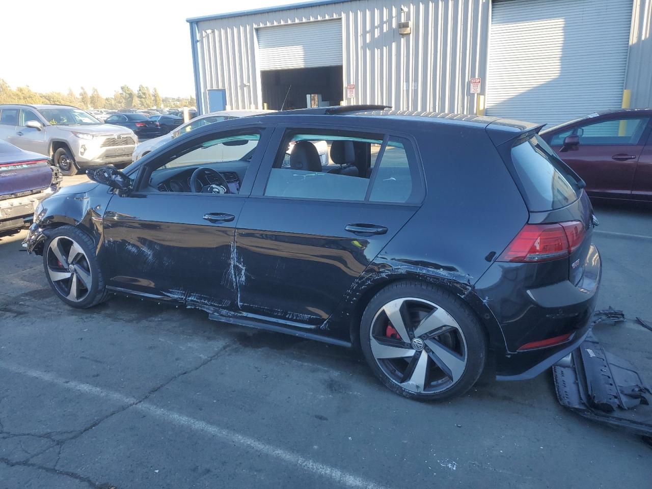 VIN 3VW6T7AU2KM036829 2019 VOLKSWAGEN GTI no.2