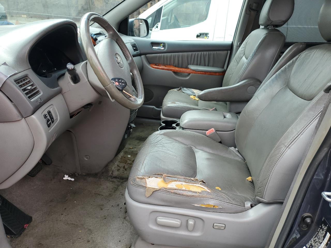 5TDZK22C57S017663 2007 Toyota Sienna Xle