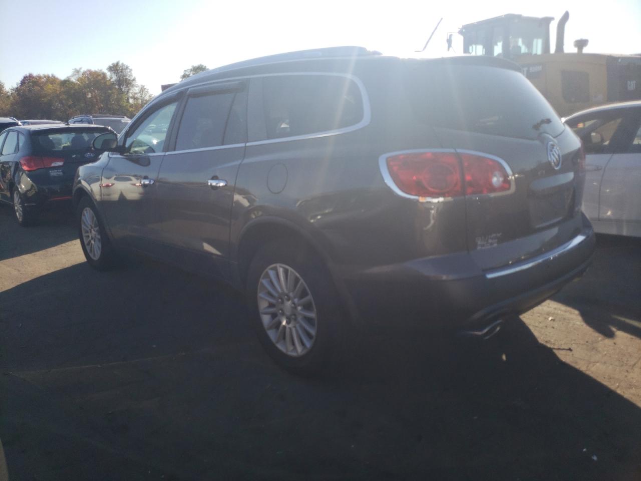 2011 Buick Enclave - Image 2