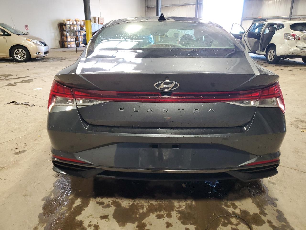 2022 Hyundai Elantra Sel VIN: 5NPLN4AG2NH058297 Lot: 77869344