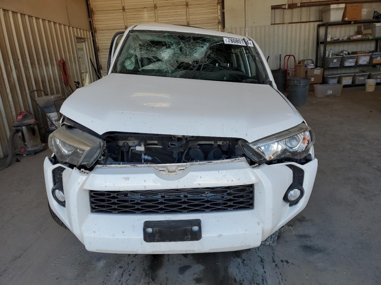 VIN JTEBU5JR8J5559318 2018 TOYOTA 4RUNNER no.5