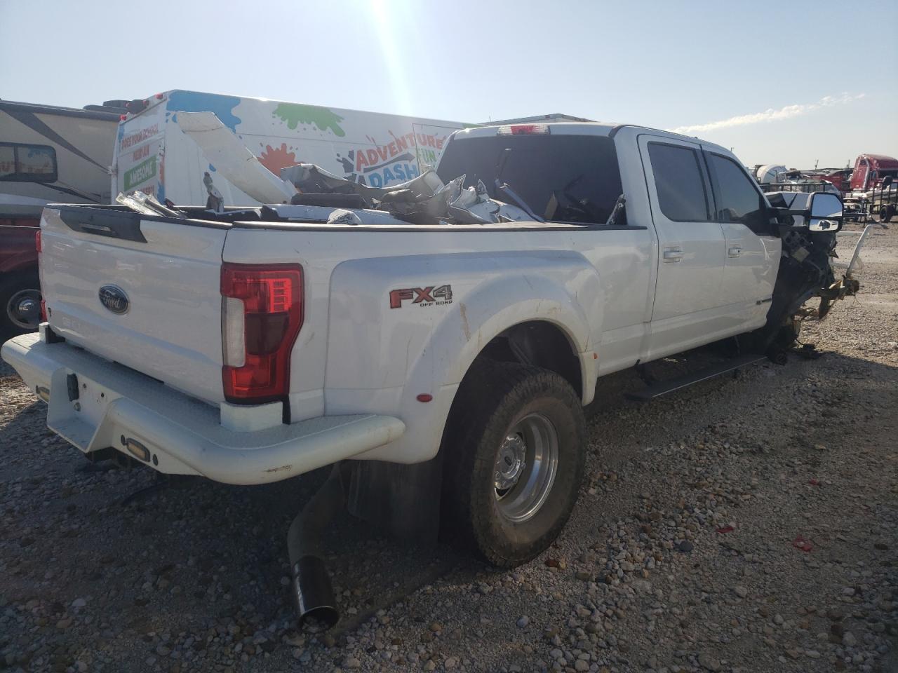 2019 Ford F350 - Image 3