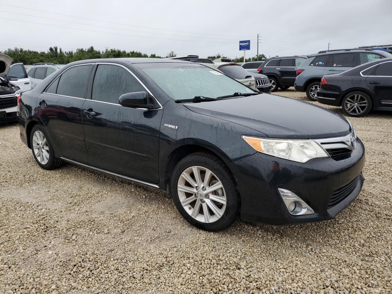 VIN 4T1BD1FK2DU083467 2013 TOYOTA CAMRY no.4