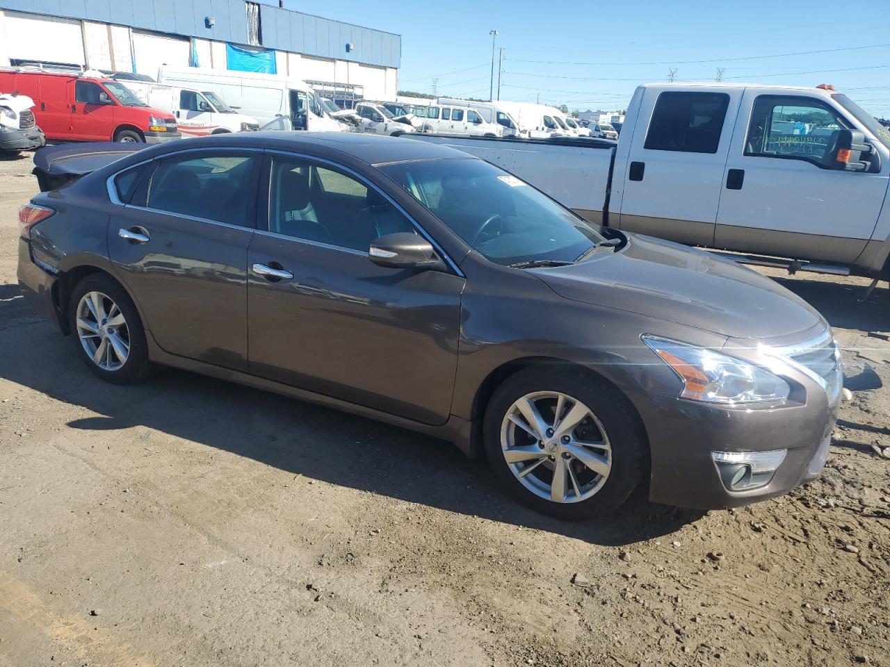 2015 Nissan Altima - Image 4